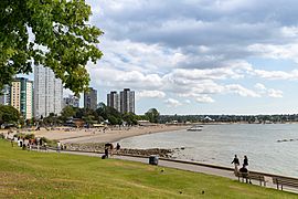 English Bay Vancouver (43813270275)