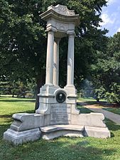 Flagg monument