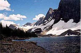 Floe lake july 2004.jpg