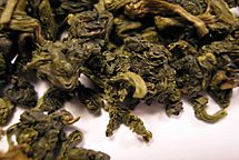 HGY Oolong tea leaf close.jpg