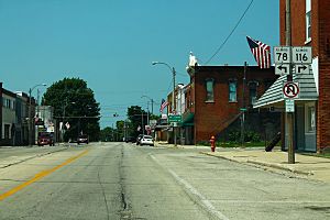 IL116wIL78sRoadSignsSplit-Farmington (38701184044).jpg