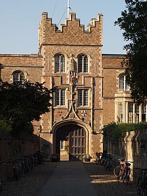 Jesus College Entrance.jpg