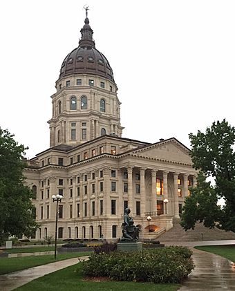 Kansas Statehouse 2015.jpg