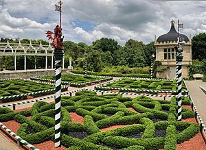 Tudor Garden