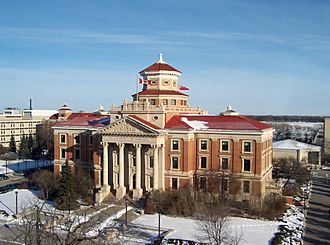 UManitoba Administration Building.jpg