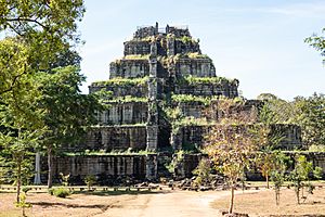 04-Koh Ker-nX-18