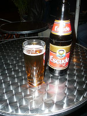 Cerveza Escudo