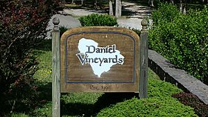 Daniel Vineyards Sign