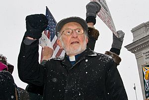 Rev. Joe Ellwanger (50939932101).jpg