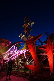 The Neon Museum (35597760581)