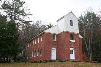 Athens vermont meeting house 20041031.jpg