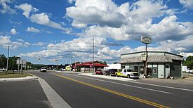 Looking north along U.S. Route 131