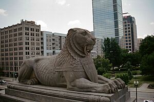 Indiana War Memorial, Lion & Shield