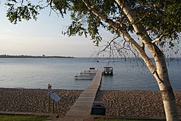 Lake Bemidji DSC 0211 (641346227).jpg