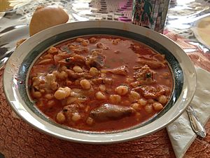 Menudo (sopa de México).JPG