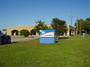 A  post office in Oak Hill