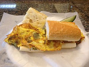 Pepper-and-egg-sandwich-01.jpg