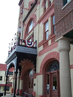 Woodstock Opera House 01