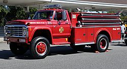 1976 Ford F-600 Custom Cab pumper by Young, North Sea FD