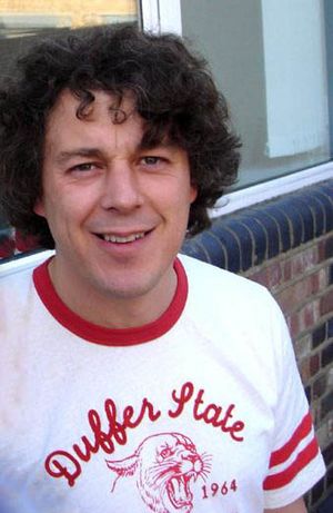 Alan Davies.jpg