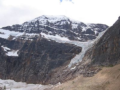 Angel glacier mt edith cavell