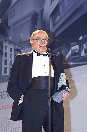 Arq. Ramírez Vázquez.jpg