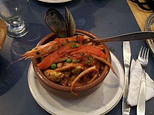 Cazuela de mariscos.jpg