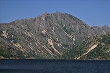 Coldwater Lake, Minnie Peak.jpg