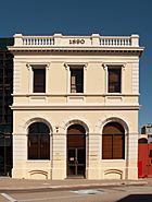 Frank Cadd building gnangarra-10.jpg