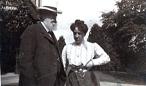 Friedrich Baumfelder mit Frau Emma.jpg