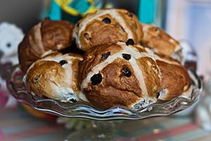 Hot Cross Buns at Fortnum & Mason, Piccadilly, April 2010