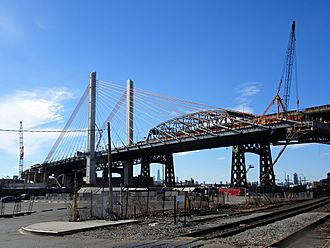 Kosciuszko Bridge 2017-02a jeh