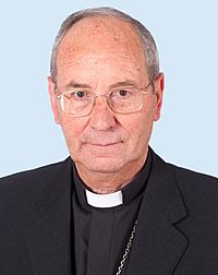 Mons. Lorenzo Iglesias (30279524634).jpg