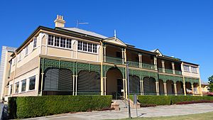 Queen Alexandra Home (Hatherton).jpg