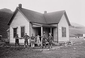 Soldiers Soda Butte Creek-Wolf Pelt-YNP1905