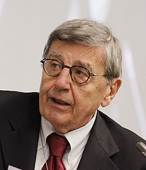 Vincenzo Scotti 2011.jpg