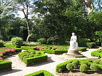 BayouBendClioGarden