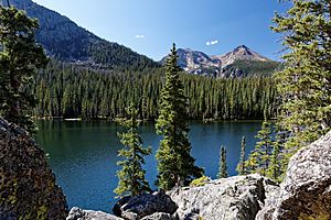 Bear Lake-Fern Lake 9-12 (21476334066).jpg