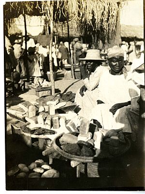 Bread market, St. Michel (Haiti) (15629128676)