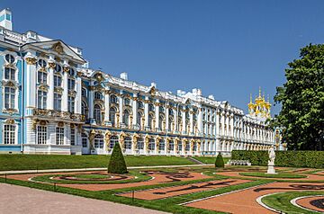 Catherine Palace in Tsarskoe Selo.jpg