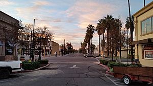 Downtown Hemet - Harvard St at Florida Ave - Sunrise