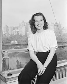 Jo Stafford, ca. July 1946 (William P. Gottlieb 08111)