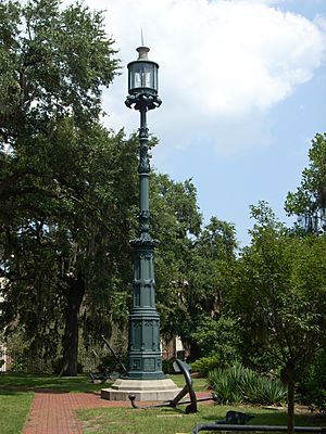 Old Harbor Beacon, Savannah (Chatham County, Georgia).JPG