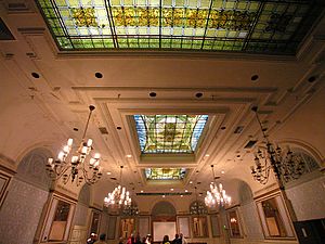 Palm Court (Alexandria Hotel).jpg