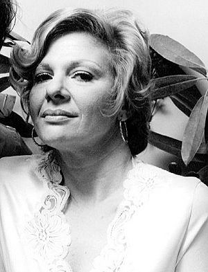 Renee Taylor 1974.JPG