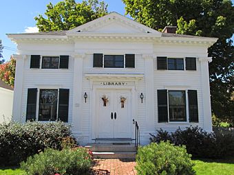 Wakefield Public Library, Wakefield NH.jpg