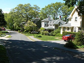 WinchesterMA FirthGlengarryHD GrassmereStreet.jpg