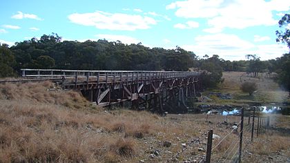 Yarraford Rail Bridge.jpg