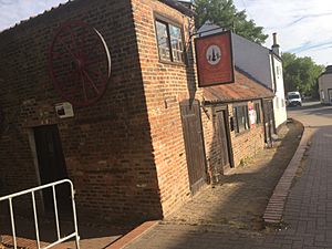 Chain Bridge Forge, Spalding