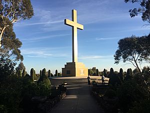 Christian Cross Mount Macedon.jpg